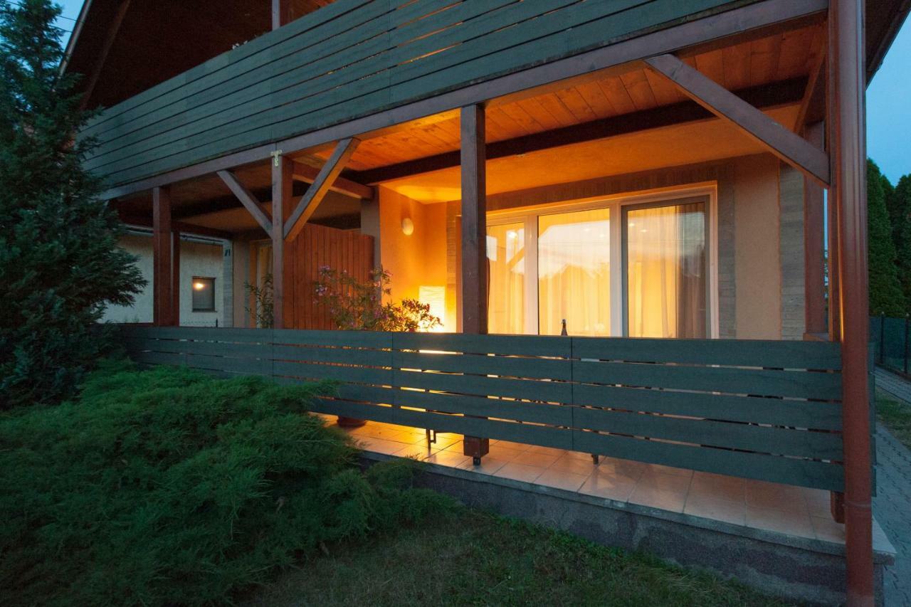 Bier-Lak Apartman House 71 巴拉通雷勒 外观 照片