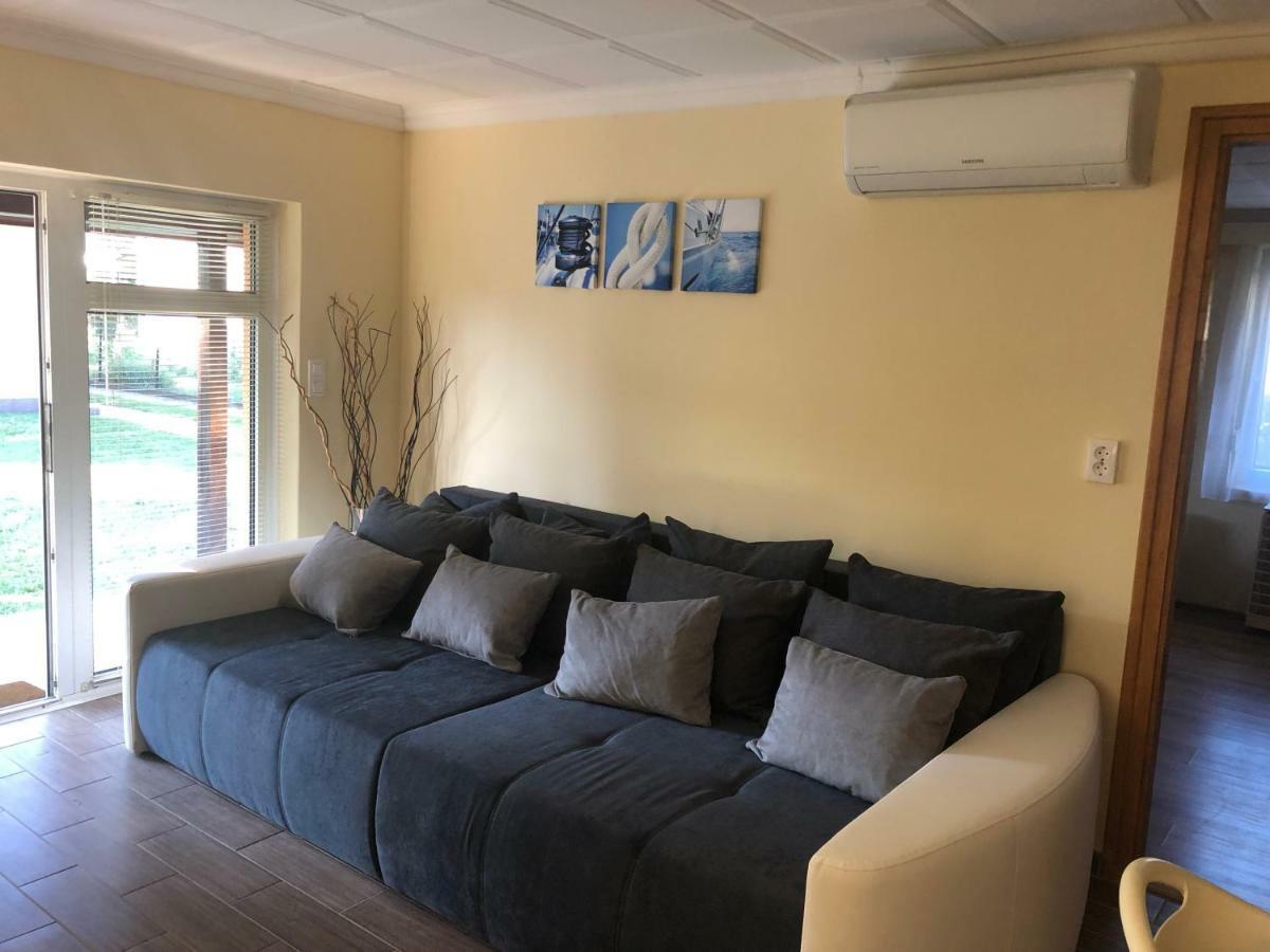 Bier-Lak Apartman House 71 巴拉通雷勒 外观 照片